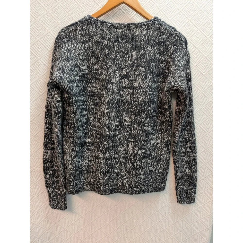 Aqua M Chunky Black And White Fuzzy Pullover Sweater